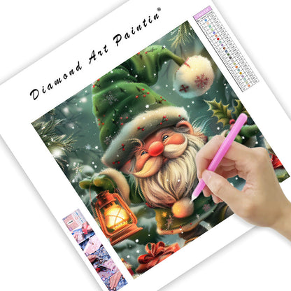 Holly Gnome - Diamond Painting