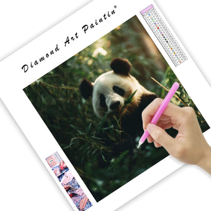 Panda Eating Bamboo - Diamond Painting